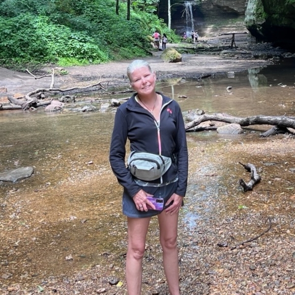 Meet your Posher, Jodi and Falcon Kitty! - Picture 2 of 8